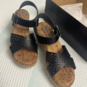 Sketchers Cali Memory Foam in Black